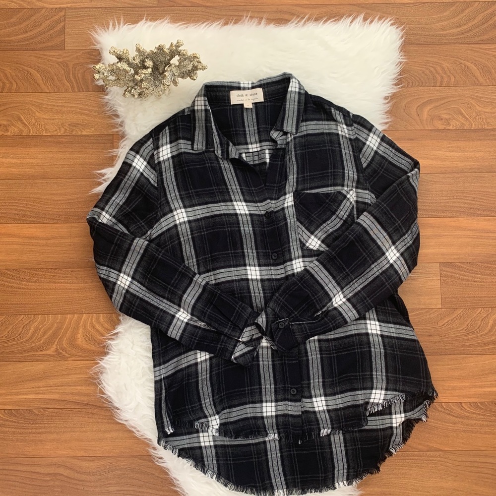 Cloth & Stone Plaid raw hem top